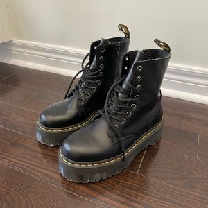 Jadon Dr Marten Platform Boots